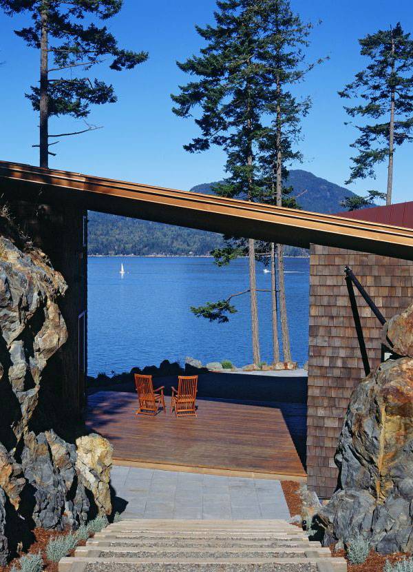 фото канадского дома у озера