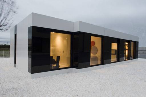 Каркасный дом с модным глянцевым фасадом по проекту A-Cero
