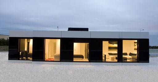 красивый Каркасный дом с модным глянцевым фасадом по проекту A-Cero
