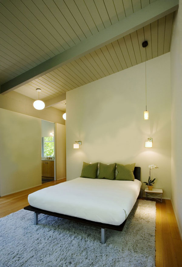 спальня в уютном семейном доме  по проекту Core Buckner Architects