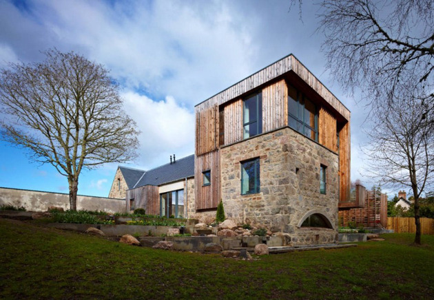 Дом из камня и дерева по проекту Rural Design