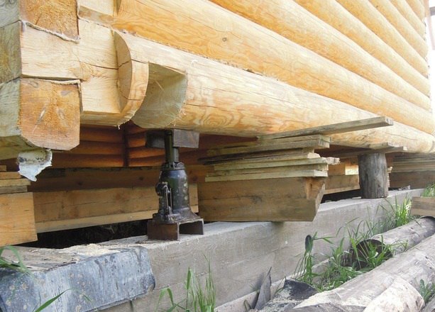 ремонт деревянного дома своими руками